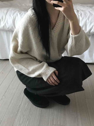 Soft Crop Oversized V-Neck Knit