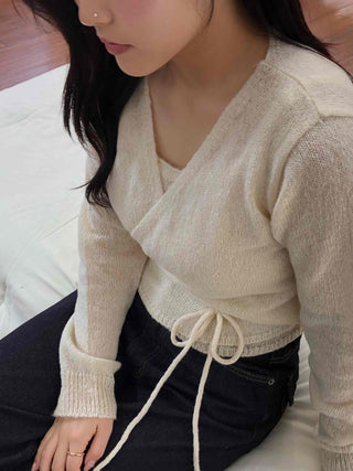 String Shirred V-Neck Crop Knit