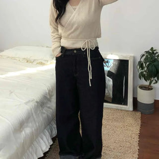 String Shirred V-Neck Crop Knit