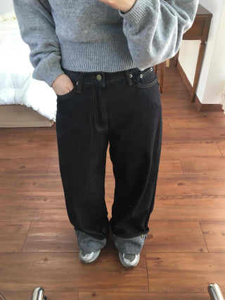 Roll-up Point Balloon Fit Stitch Denim Pants
