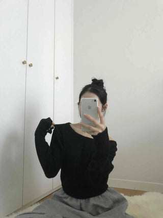 Glam Diagonal Drop Wide Neck Balloon Fit Knit
