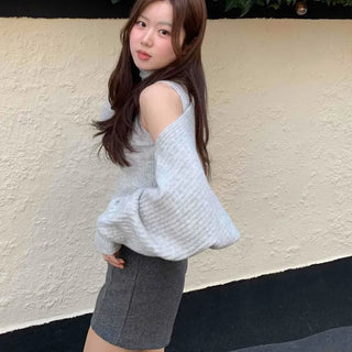 Delicate Fit Pearl Embroidered Turtleneck Cable Knit