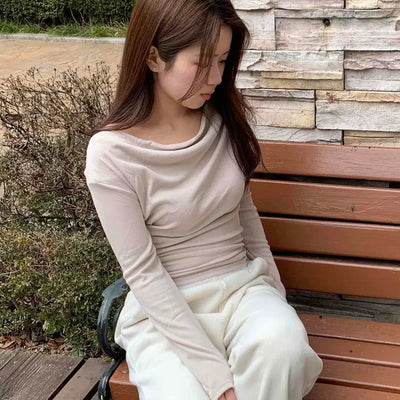 Delicate Fit Shirred Slim Fit Round Long Sleeve T-shirt