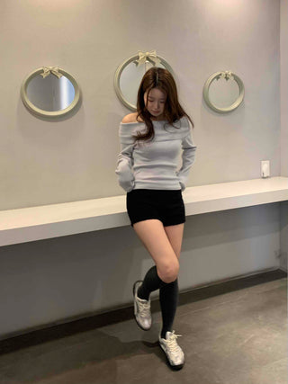 Square Neck Slim Shoulder Cutout Ribbed Long Sleeve T-shirt
