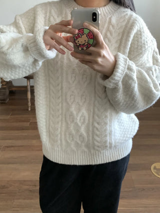 Cable Twist Oversized V-Neck Knit