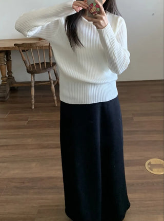 Wide Rib Drop Shoulder Loose Fit V-Neck Knit