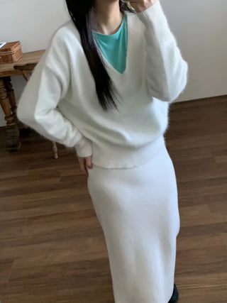 Soft Angora V-neck Loose Fit Knit