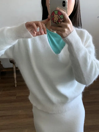 Soft Angora V-neck Loose Fit Knit