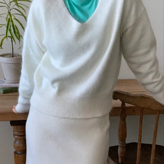 Soft Angora V-neck Loose Fit Knit