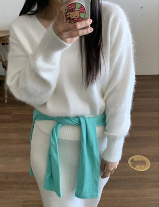 Soft Angora V-neck Loose Fit Knit
