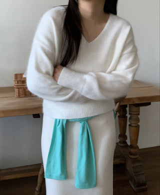 Soft Angora V-neck Loose Fit Knit