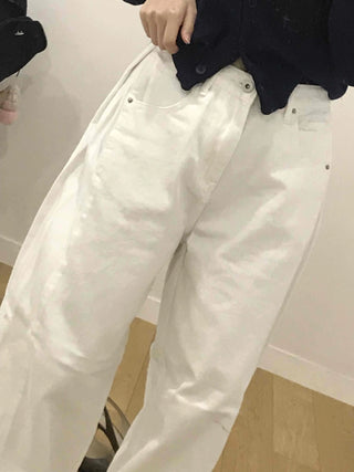Clean Fit High-Waisted Wide Denim Pants with Tuck Detail
