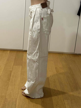 Clean Fit High-Waisted Wide Denim Pants with Tuck Detail