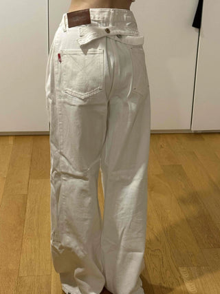 Clean Fit High-Waisted Wide Denim Pants with Tuck Detail