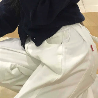 Clean Fit High-Waisted Wide Denim Pants with Tuck Detail
