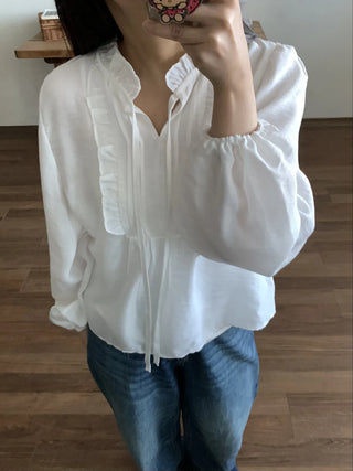 Air String Shirred Balloon Sleeve Blouse