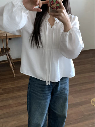 Air String Shirred Balloon Sleeve Blouse