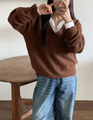 Color Block Collar Loose Fit V-Neck Knit