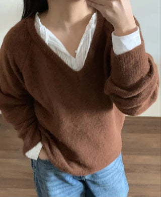 Color Block Collar Loose Fit V-Neck Knit