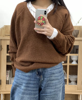 Color Block Collar Loose Fit V-Neck Knit