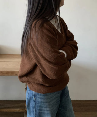 Color Block Collar Loose Fit V-Neck Knit