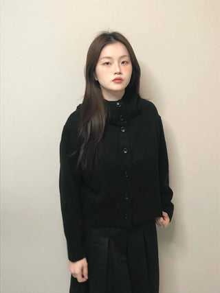 High-neck Cropped Short Button Knit Cardigan