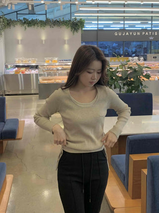 Delicate Fit V-Neck Ribbed Slim Knit T-Shirt