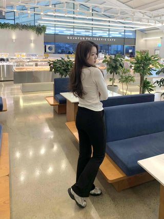 Semi-Banding Center Pintuck Straight Slacks Pants