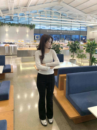 Semi-Banding Center Pintuck Straight Slacks Pants