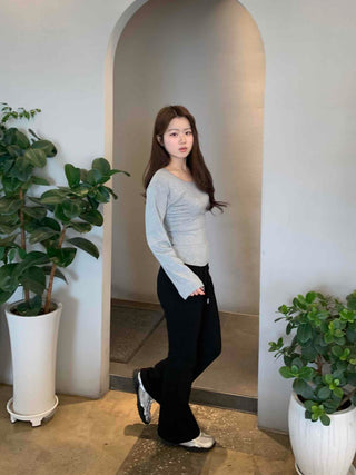 Slim Basic Round Neck Crop Long Sleeve Tee