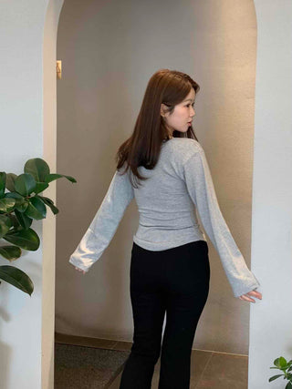 Slim Basic Round Neck Crop Long Sleeve Tee
