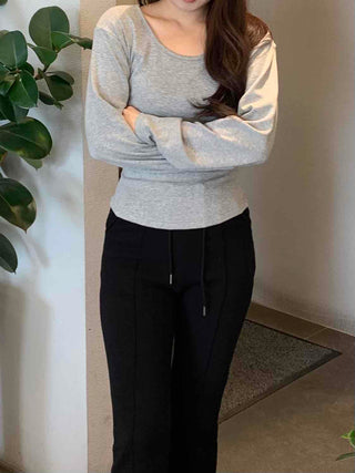 Slim Basic Round Neck Crop Long Sleeve Tee