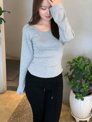 Slim Basic Round Neck Crop Long Sleeve Tee