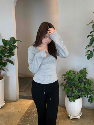 Slim Basic Round Neck Crop Long Sleeve Tee