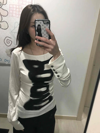Front Lettering Pop Art Slim Fit Crew Neck T-shirt