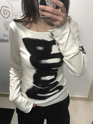 Front Lettering Pop Art Slim Fit Crew Neck T-shirt