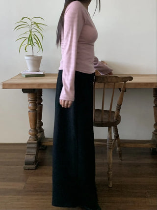 Delicate Fit Stretchy Ribbed Side Shirred Round Neck Long Sleeve Tee