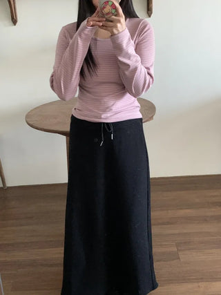 Delicate Fit Stretchy Ribbed Side Shirred Round Neck Long Sleeve Tee