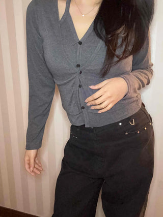 Daily Slim Fit Button V-Neck Crop Cardigan