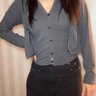 Daily Slim Fit Button V-Neck Crop Cardigan