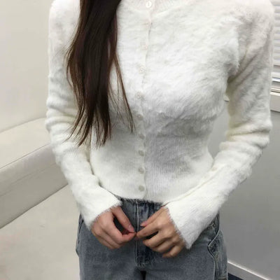 Cozy Voluminous Fur Slim Fit Round Cardigan
