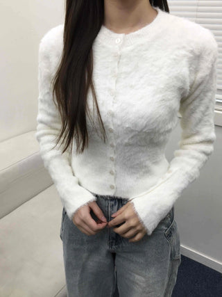 Cozy Voluminous Fur Slim Fit Round Cardigan