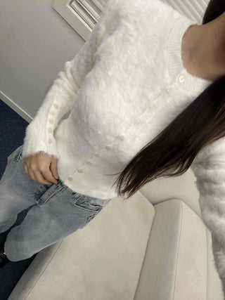 Cozy Voluminous Fur Slim Fit Round Cardigan