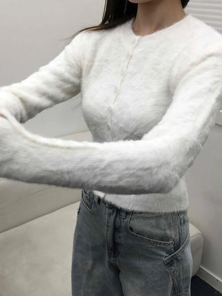 Cozy Voluminous Fur Slim Fit Round Cardigan