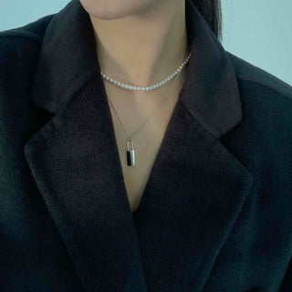 Minimal Shoulder Line Double Pocket Belt Coat
