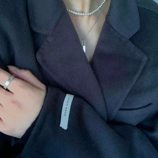 Minimal Shoulder Line Double Pocket Belt Coat