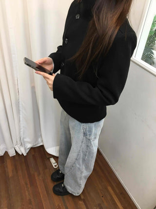 Slim tailored sharp collar diagonal button short coat
