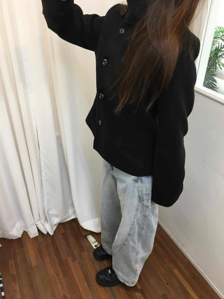 Slim tailored sharp collar diagonal button short coat