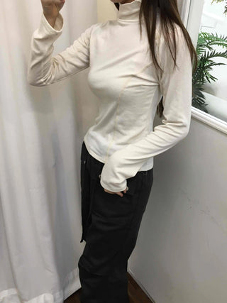 Modern Chic Turtleneck Cut-out Slim Fit Long Sleeve Tee