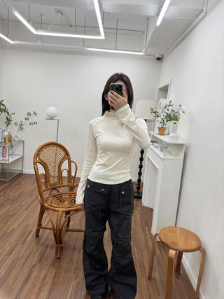 Modern Chic Turtleneck Cut-out Slim Fit Long Sleeve Tee